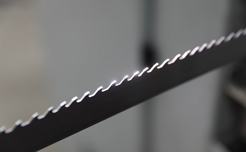 咸阳双金属带锯条产生切削噪音的原因具体有哪些？
